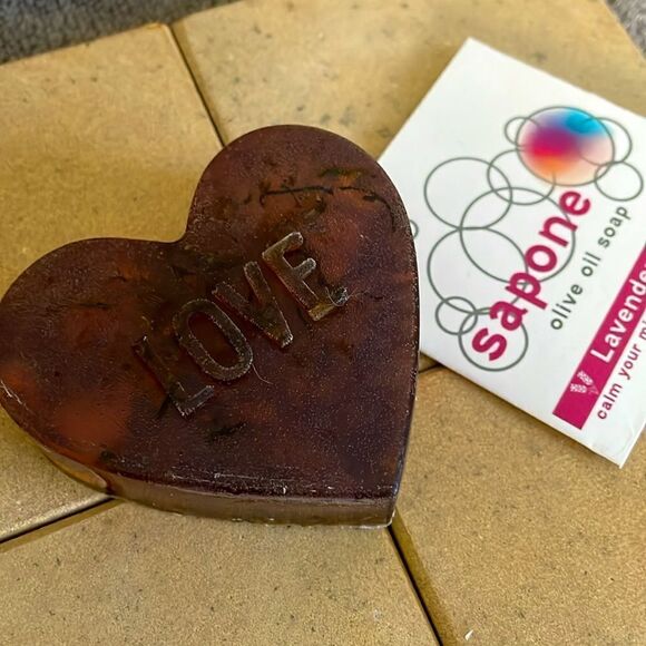 Lavender Love - Lavender Olive Olive Hand Soap (1 Heart Shaped soap) - Picture 4 of 7